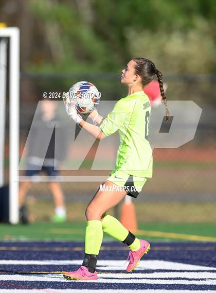 Thumbnail 1 in Exeter vs. Timberlane (NHIAA Division 1 Quarterfinal) photogallery.