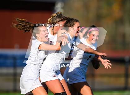 Thumbnail 2 in Exeter vs. Timberlane (NHIAA Division 1 Quarterfinal) photogallery.