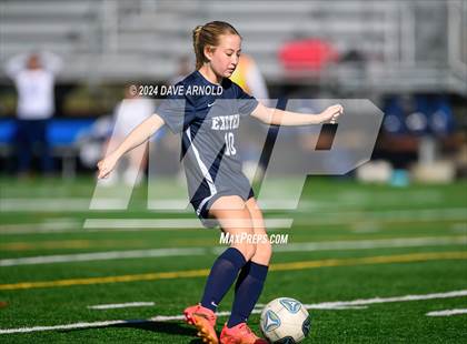 Thumbnail 3 in Exeter vs. Timberlane (NHIAA Division 1 Quarterfinal) photogallery.