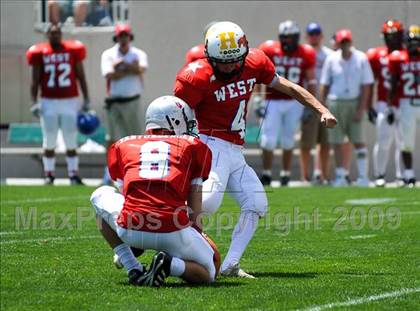 Thumbnail 3 in Michigan HS Football Coaches Association All-Star Game photogallery.