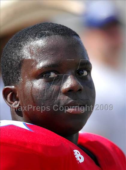 Thumbnail 2 in Michigan HS Football Coaches Association All-Star Game photogallery.