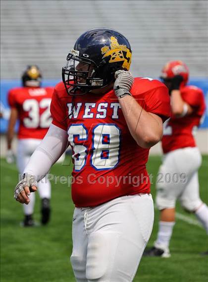 Thumbnail 2 in Michigan HS Football Coaches Association All-Star Game photogallery.