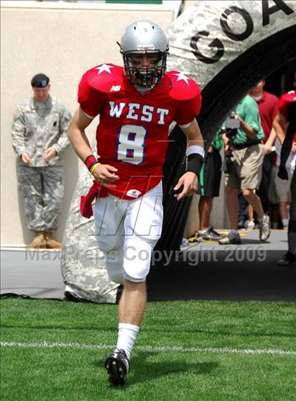 Thumbnail 3 in Michigan HS Football Coaches Association All-Star Game photogallery.