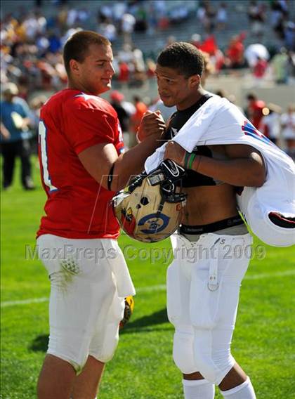 Thumbnail 1 in Michigan HS Football Coaches Association All-Star Game photogallery.