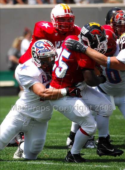 Thumbnail 3 in Michigan HS Football Coaches Association All-Star Game photogallery.