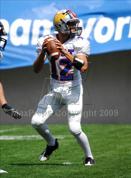 Thumbnail 1 in Michigan HS Football Coaches Association All-Star Game photogallery.