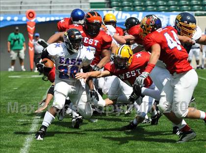 Thumbnail 3 in Michigan HS Football Coaches Association All-Star Game photogallery.