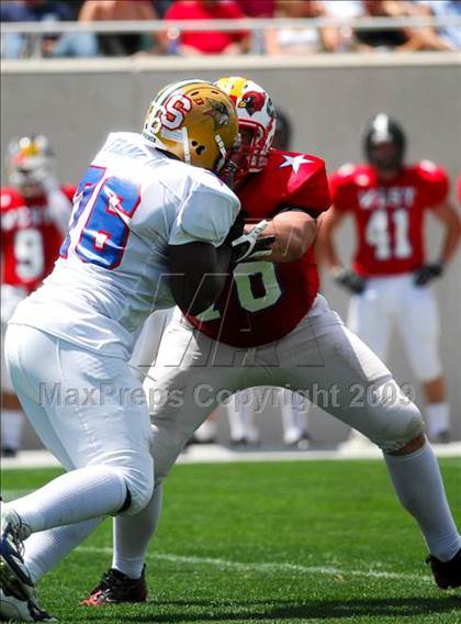 Thumbnail 3 in Michigan HS Football Coaches Association All-Star Game photogallery.
