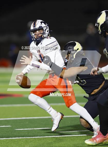 Thumbnail 2 in Mountain Crest vs. Desert Hills (UHSAA 4A Semifinal) photogallery.