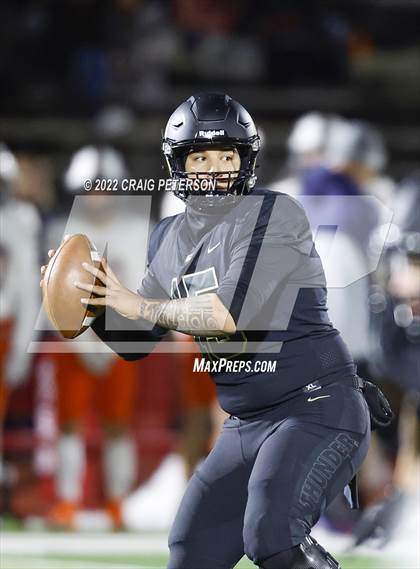 Thumbnail 2 in Mountain Crest vs. Desert Hills (UHSAA 4A Semifinal) photogallery.