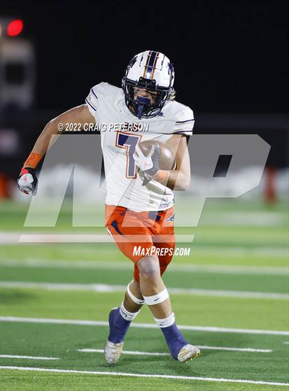 Thumbnail 2 in Mountain Crest vs. Desert Hills (UHSAA 4A Semifinal) photogallery.