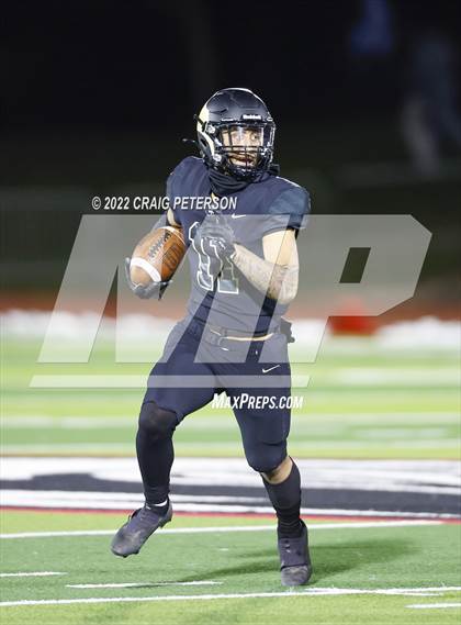 Thumbnail 3 in Mountain Crest vs. Desert Hills (UHSAA 4A Semifinal) photogallery.