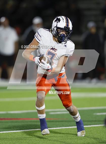 Thumbnail 3 in Mountain Crest vs. Desert Hills (UHSAA 4A Semifinal) photogallery.