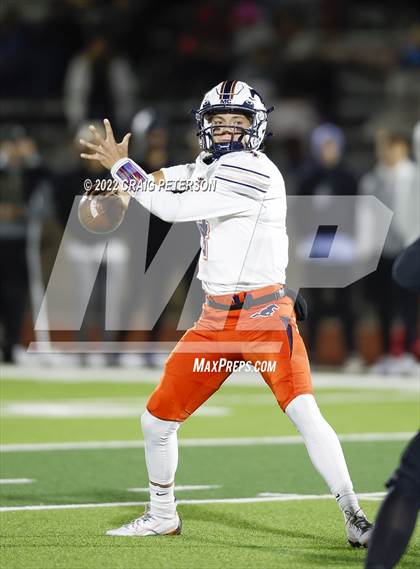 Thumbnail 2 in Mountain Crest vs. Desert Hills (UHSAA 4A Semifinal) photogallery.