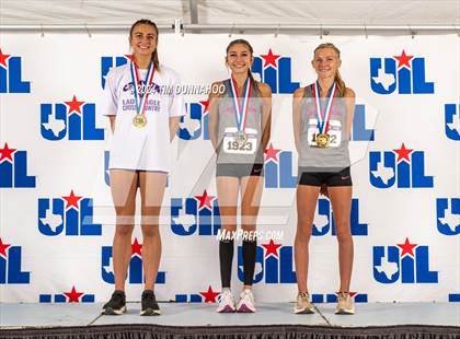 Thumbnail 2 in UIL Girls Cross Country Finals (Awards) photogallery.