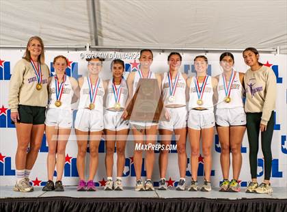 Thumbnail 1 in UIL Girls Cross Country Finals (Awards) photogallery.