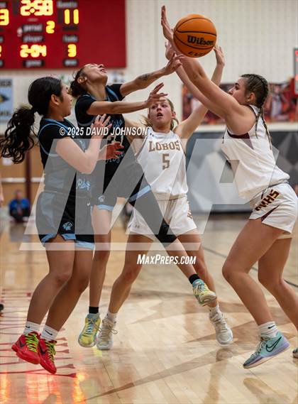Thumbnail 2 in Rocky Mountain vs. Vista Ridge (CHSAA 6A Round 2) photogallery.