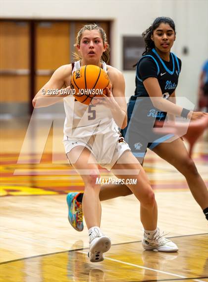 Thumbnail 2 in Rocky Mountain vs. Vista Ridge (CHSAA 6A Round 2) photogallery.