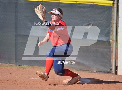 Thumbnail 1 in Coronado @ Palo Verde photogallery.
