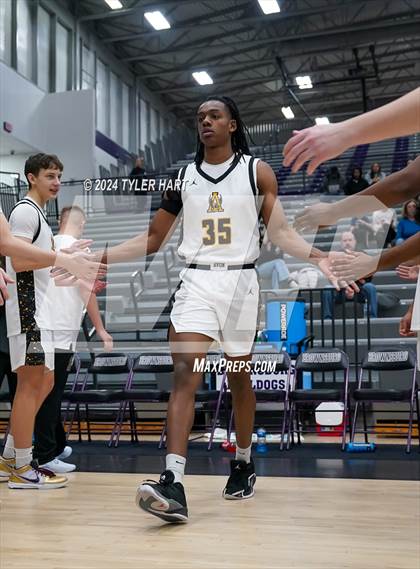 Thumbnail 3 in Fort Wayne Blackhawk Christian vs. Avon (Sneakers for Santa Shootout) photogallery.