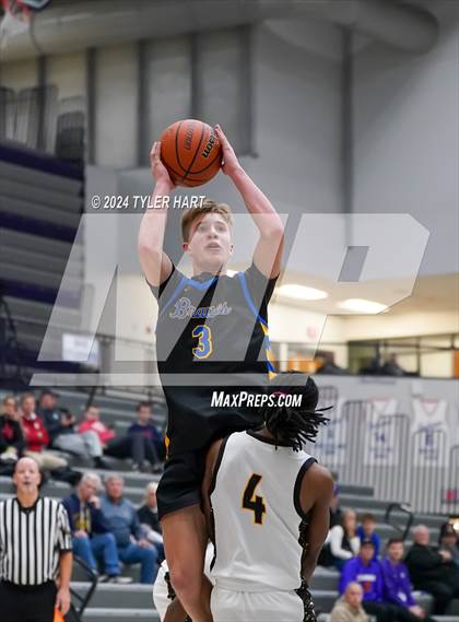 Thumbnail 1 in Fort Wayne Blackhawk Christian vs. Avon (Sneakers for Santa Shootout) photogallery.