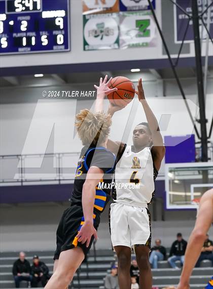 Thumbnail 2 in Fort Wayne Blackhawk Christian vs. Avon (Sneakers for Santa Shootout) photogallery.