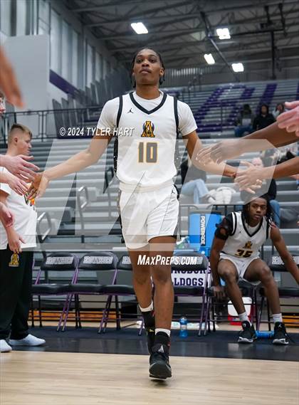 Thumbnail 2 in Fort Wayne Blackhawk Christian vs. Avon (Sneakers for Santa Shootout) photogallery.