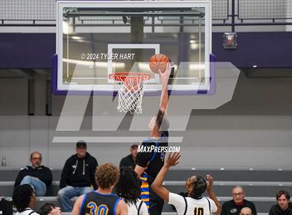 Thumbnail 1 in Fort Wayne Blackhawk Christian vs. Avon (Sneakers for Santa Shootout) photogallery.