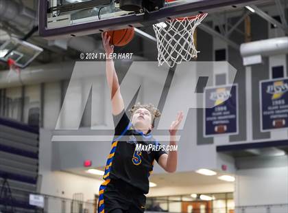 Thumbnail 3 in Fort Wayne Blackhawk Christian vs. Avon (Sneakers for Santa Shootout) photogallery.