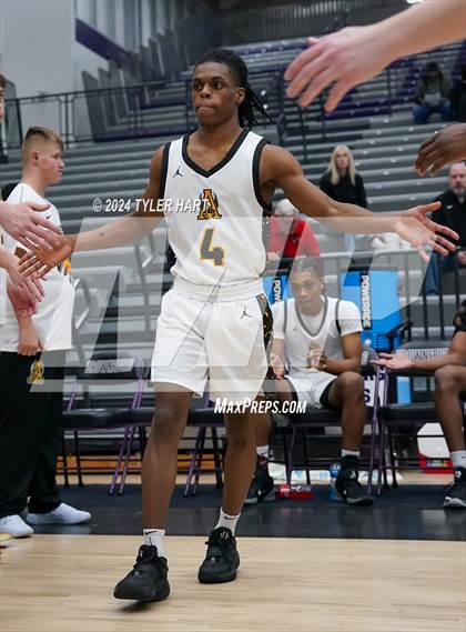 Thumbnail 2 in Fort Wayne Blackhawk Christian vs. Avon (Sneakers for Santa Shootout) photogallery.