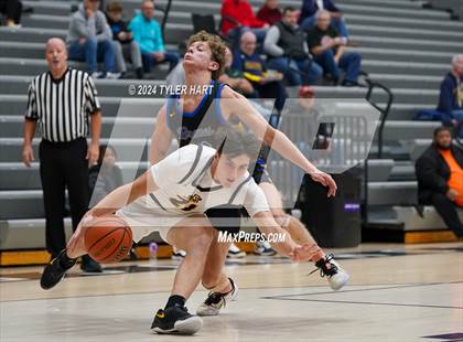 Thumbnail 1 in Fort Wayne Blackhawk Christian vs. Avon (Sneakers for Santa Shootout) photogallery.