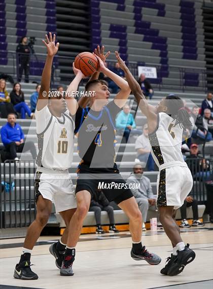 Thumbnail 2 in Fort Wayne Blackhawk Christian vs. Avon (Sneakers for Santa Shootout) photogallery.