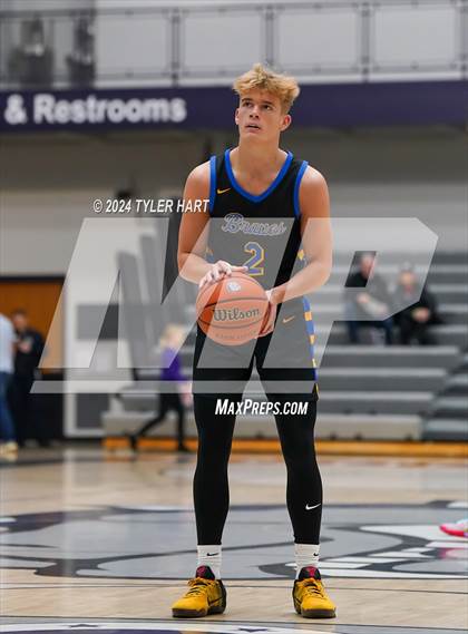 Thumbnail 3 in Fort Wayne Blackhawk Christian vs. Avon (Sneakers for Santa Shootout) photogallery.
