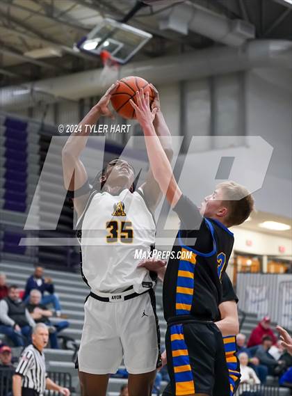 Thumbnail 1 in Fort Wayne Blackhawk Christian vs. Avon (Sneakers for Santa Shootout) photogallery.