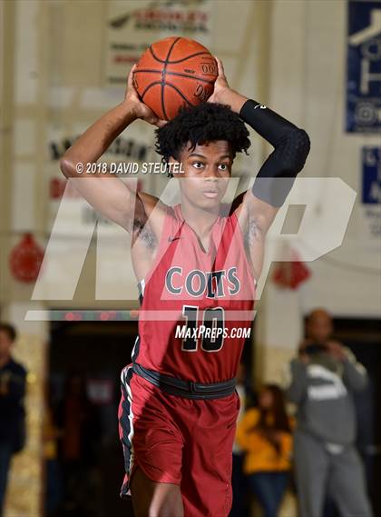 Thumbnail 3 in James Logan vs. Sheldon (65th Gridley Invitational) photogallery.