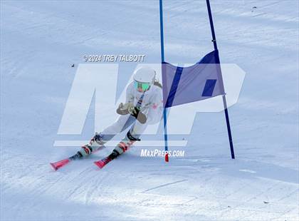 Thumbnail 2 in NYSPHSAA Section V Class A &B Giant Slalom Final (First Run) photogallery.