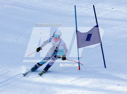 Thumbnail 1 in NYSPHSAA Section V Class A &B Giant Slalom Final (First Run) photogallery.