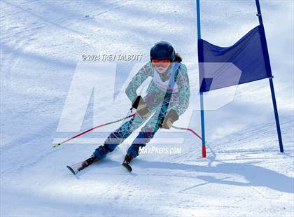 Thumbnail 3 in NYSPHSAA Section V Class A &B Giant Slalom Final (First Run) photogallery.