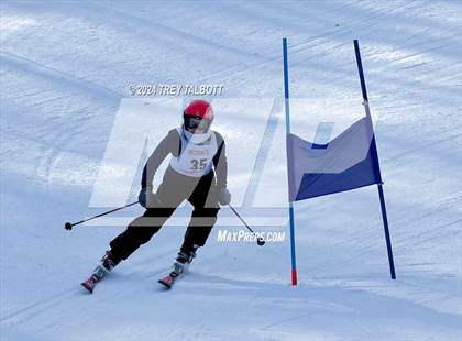 Thumbnail 3 in NYSPHSAA Section V Class A &B Giant Slalom Final (First Run) photogallery.
