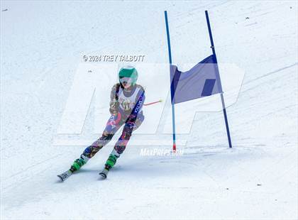 Thumbnail 3 in NYSPHSAA Section V Class A &B Giant Slalom Final (First Run) photogallery.