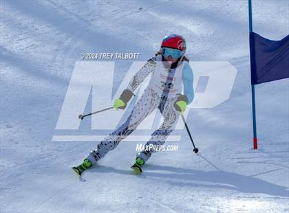 Thumbnail 3 in NYSPHSAA Section V Class A &B Giant Slalom Final (First Run) photogallery.