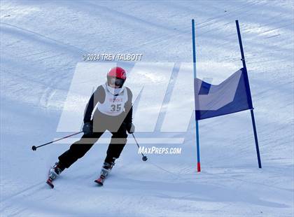 Thumbnail 1 in NYSPHSAA Section V Class A &B Giant Slalom Final (First Run) photogallery.