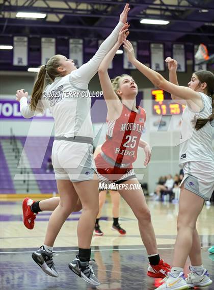 Thumbnail 3 in Mountain Ridge @ Riverton photogallery.