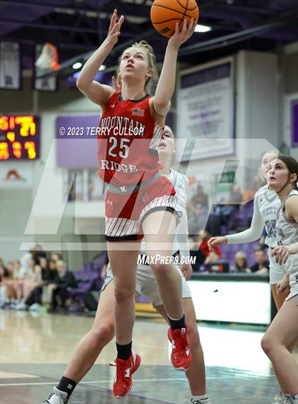 Thumbnail 2 in Mountain Ridge @ Riverton photogallery.