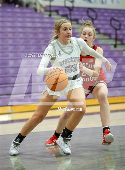 Thumbnail 2 in Mountain Ridge @ Riverton photogallery.