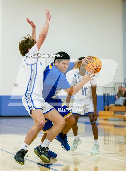 Thumbnail 3 in Nordhoff @ Cate photogallery.