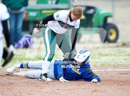 Thumbnail 2 in Lipan @ Santo photogallery.