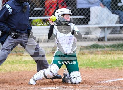 Thumbnail 1 in Lipan @ Santo photogallery.