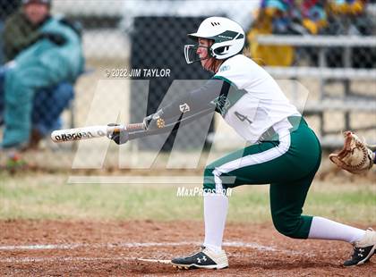 Thumbnail 3 in Lipan @ Santo photogallery.