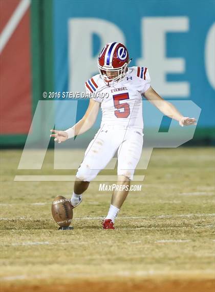 Thumbnail 3 in Evangel Christian vs John Curtis (LHSAA Division I Semifinal) photogallery.